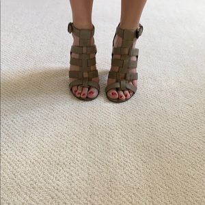 Dolce vita straps sandals with wooden heel